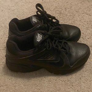 Nike view III women’s size 7 athletic shoe